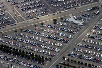 Parking at Airports: 5 Ways to Save