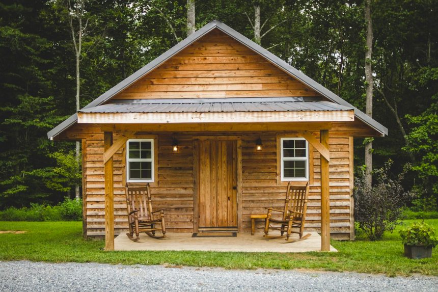 What Natural Materials Are A Good Option For Small Houses?