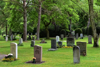 Lasting Memories: How To Make Monuments To Passed Friends