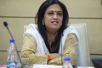 Smita Prakash's Biography( Wiki, Bio, Net Worth, Age, Family, Husband, Education, and More)