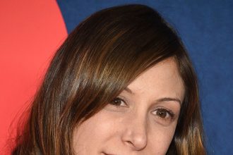 Natalie Gold's Wiki, Net Worth, Spouse, Family Background, Hot Photos, Measurement, And More.