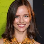 Allison Miller's Wiki, Net Worth, Spouse, Family Background, Hot Photos, Measurement, And More.