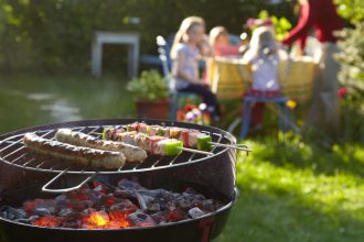 How To Throw A Great Backyard BBQ
