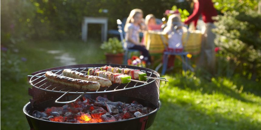 How To Throw A Great Backyard BBQ