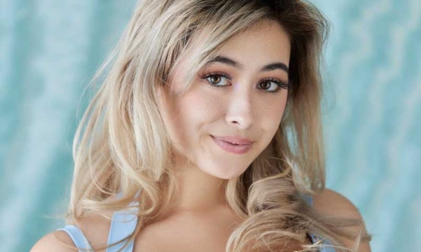 Chloe Surreal's Wiki, Net Worth, Spouse, Family Background, Hot Photos, Measurement, And More.