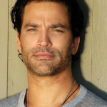 Johnathon Schaech Biography (Net Worth, Career, Personal Life & Early Life)