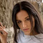 Sasha Sultana's Wiki, Net Worth, Husband, Family Background, Hot Photos, Measurement, And More