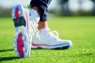 What are the key differences between the top Nike golf shoes?