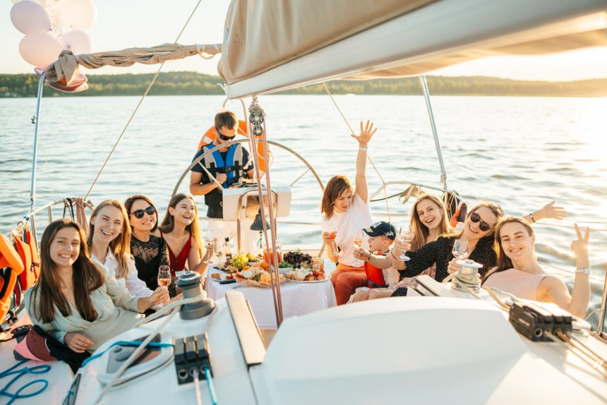 How to Throw an Incredible Boat Party