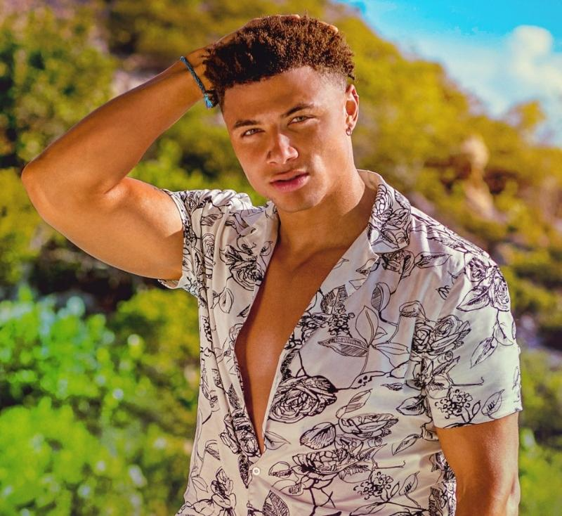 Chase DeMoor’s Wiki, Net Worth, Spouse, Family Background, Hot Photos, Measurement, And More.