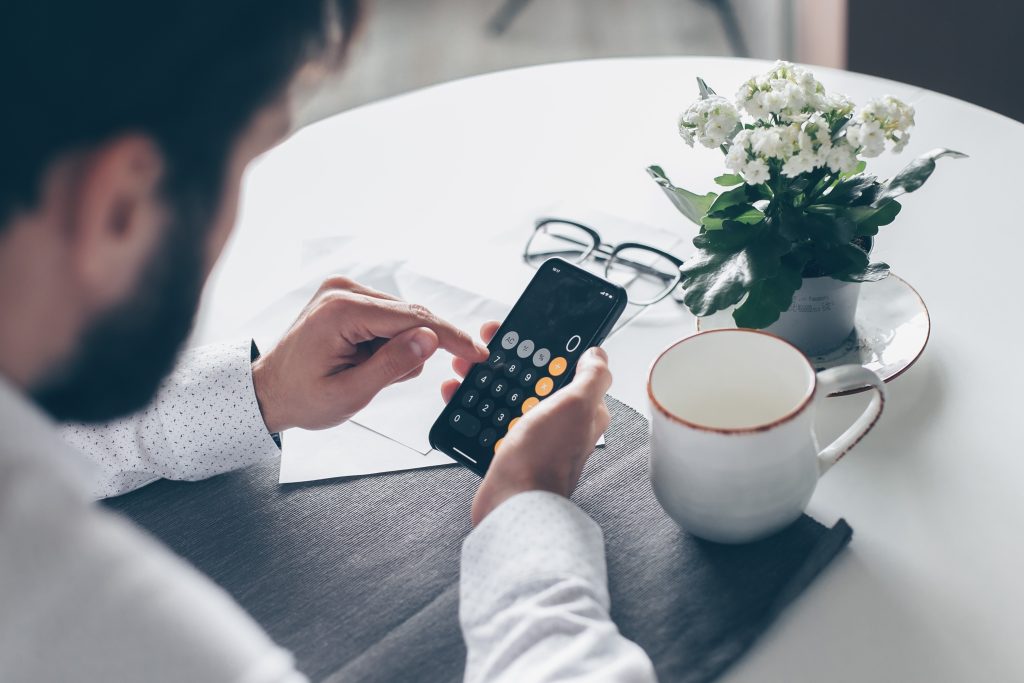 Boost Your Digital Business Success: 6 Easy Expert Tips to Simplify Your Banking
