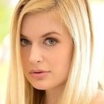 Danielle Delaunay Wiki, Bio, Net Worth, Career, Personal Life, Height, Measurement, and More