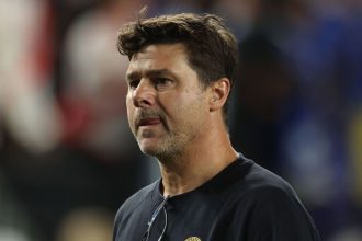 Steve Sidwell makes Chelsea's premier league prediction under Mauricio Pochettino this season.