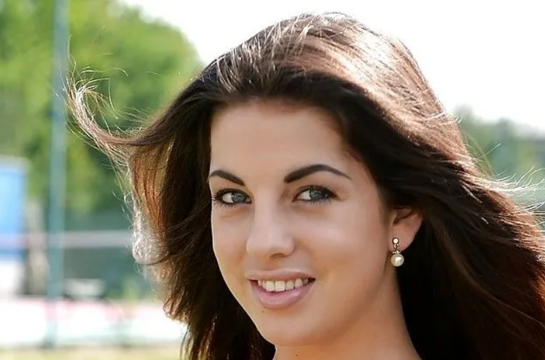 Raven Cerna Wiki, Bio, Net Worth, Personal Life, Career, Height, Measurement, Photos, and More