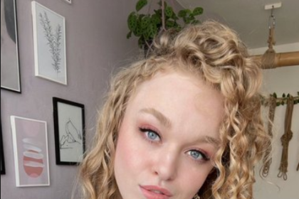 Sarah Calanthe Wiki, Net Worth, Bio, Personal Life, Career, Height, spouse, Measurement, and More
