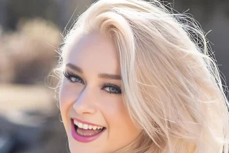 Scarlett Hampton's Wiki, Bio, Net Worth, Husband, Family Background, Photos, Measurement, And More.