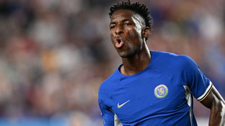 Mauricio Pochettino reveals where Chelsea's new striker Nicolas Jackson needs to improve.