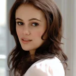 Dina Shihabi's Wiki, Net Worth, Spouse, Family Background, Hot Photos, Measurement, And More.