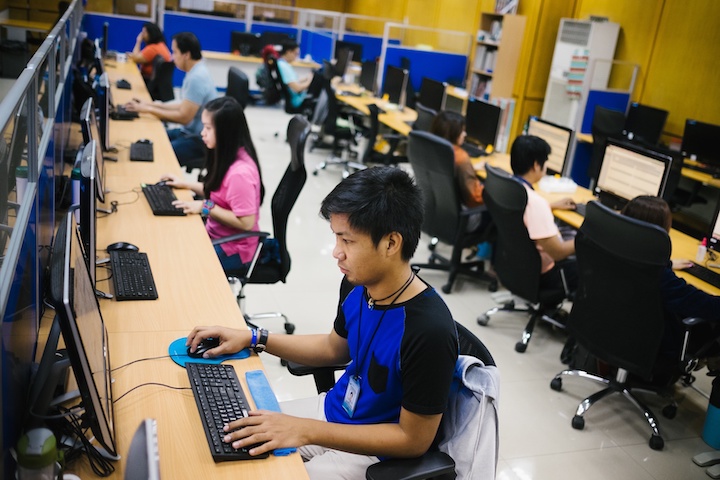 Enhancing B2B Growth Through Outsourced Telemarketing: A Strategic Approach