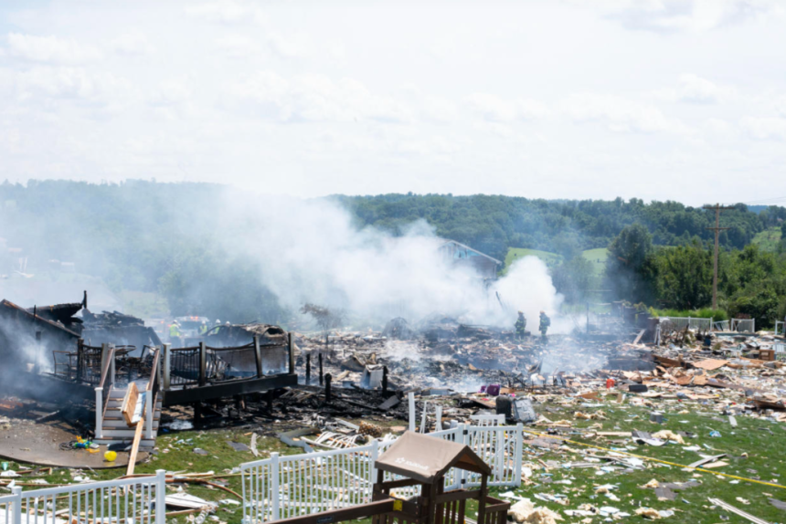 Explosion Destroys 3 Houses