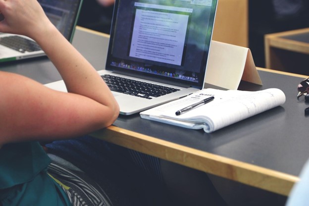 Inclusive E-Learning: Designing Accessible Courses for Diverse Learner Needs