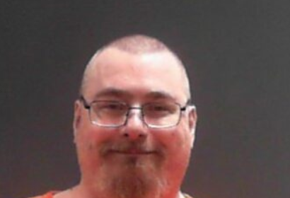 Man accused of threatening jury in trial of Pittsburgh synagogue gunman
