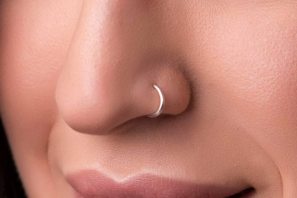 How Do You Make Silver Nose Jewelry Shiny?