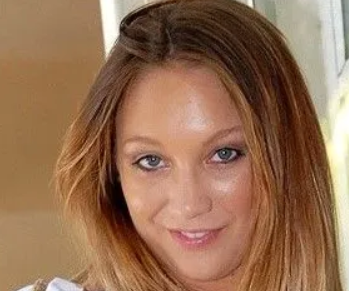 Stacey Hopkins Wiki, net worth, career, measurement, and more