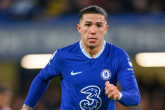 Enzo Fernandez reveals his target for Chelsea this season.