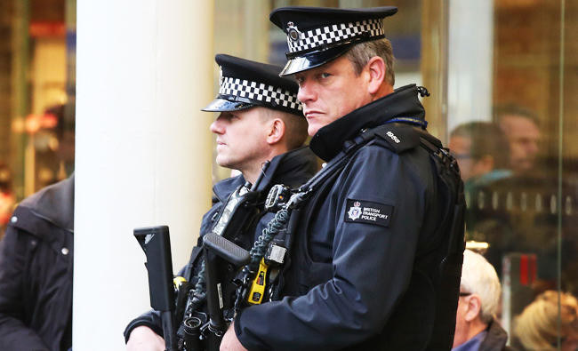 UK police arrest high-ranking Chinese spies