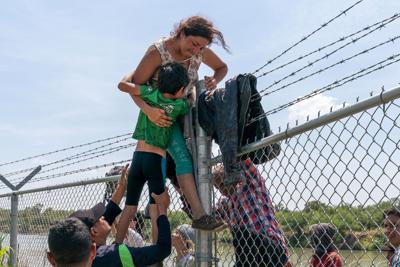 Biden administration might force migrants to stay in Texas