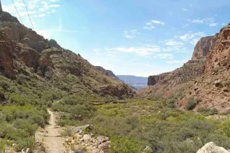 Grand Canyon hiker dies trying rim-to-rim in one day.