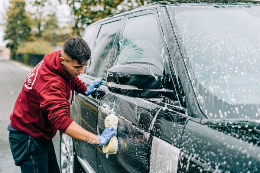 Get Your Car Gleaming with Mobile Valeting in London