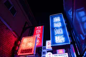 Maximizing Impact: Pro Tips for Selecting and Using Neon Bar Signs