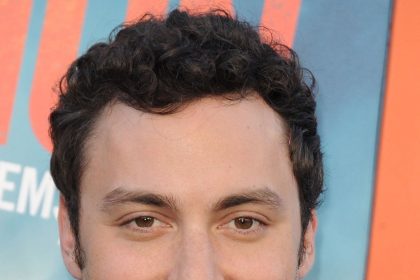 John Francis Daley Biography, Net Worth, Age, Spouse, Career, & More.
