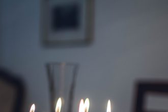 5 Ways To Surprise Your Loved Ones With Cake