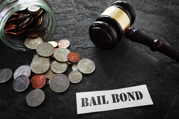 What's the Difference Between Bail and Bond?