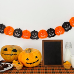 Impress Your Guests With These Incredible Halloween Store Decorations 