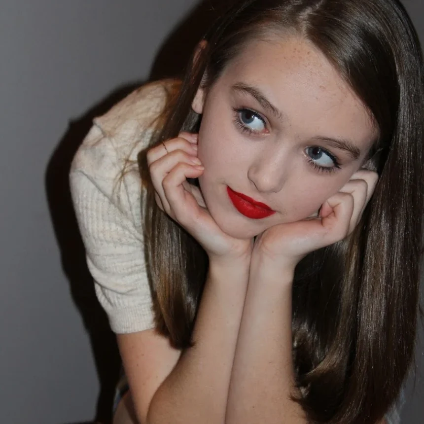 Lily Robertson bio