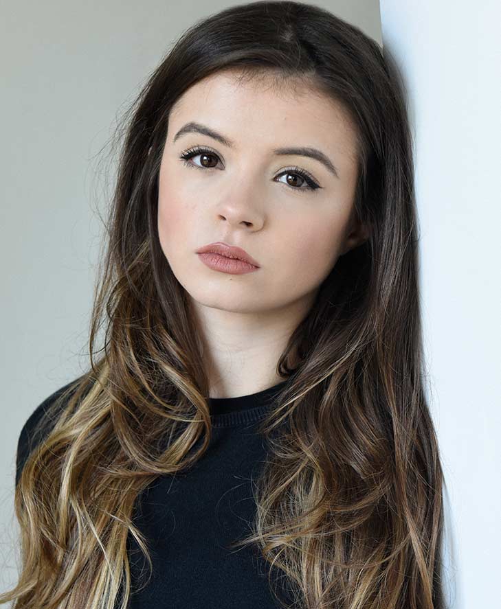 Emily Coates biography