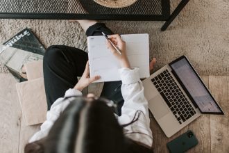 Developing Proficient Research and Critical Thinking Skills for Thesis Writing