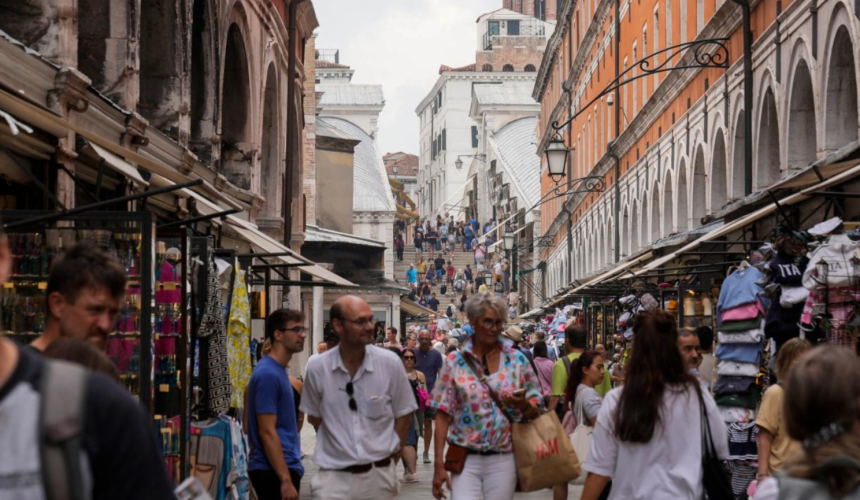 €5 Tourist