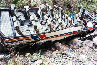 Over 30 dead and18 injured after bus plunges into gorge in India