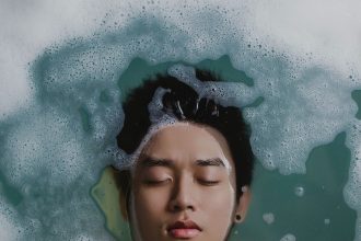 Shampoo for Men: Ingredients, Selection, and Best Practices