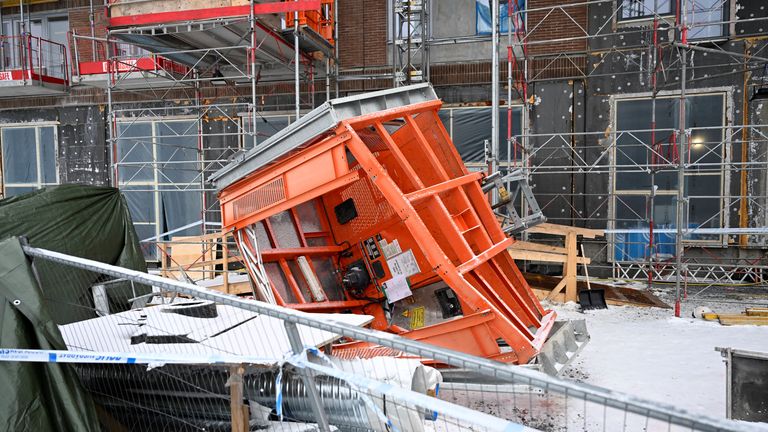 5 killed in Sweden after elevator plunges