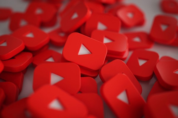 How bloggers use YouTube bots to increase subscribers on channels
