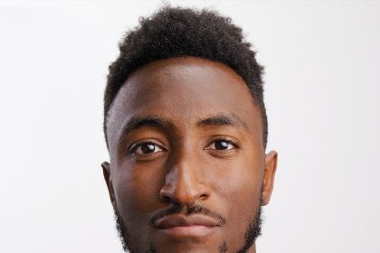 Marques Brownlee Net Worth, Wiki, Bio, Age, Career, Girlfriend, and More.