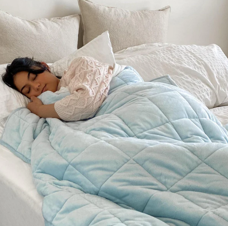 Beyond Bedtime: Unexpected Situations Where Weighted Blankets Can Bring Comfort