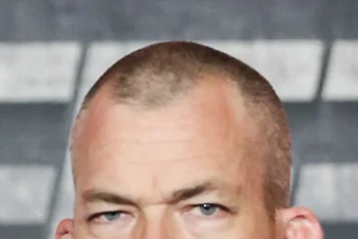 Jocko Willink Biography, Wiki, Net Worth, Career, Wife, and More.