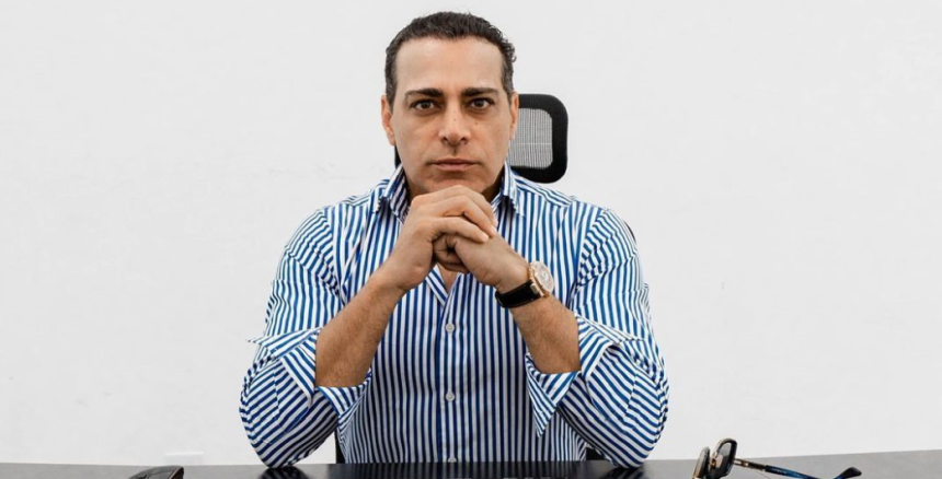Manny Khoshbin Net Worth, Bio, Wiki, Age, Career, Wife, and More.